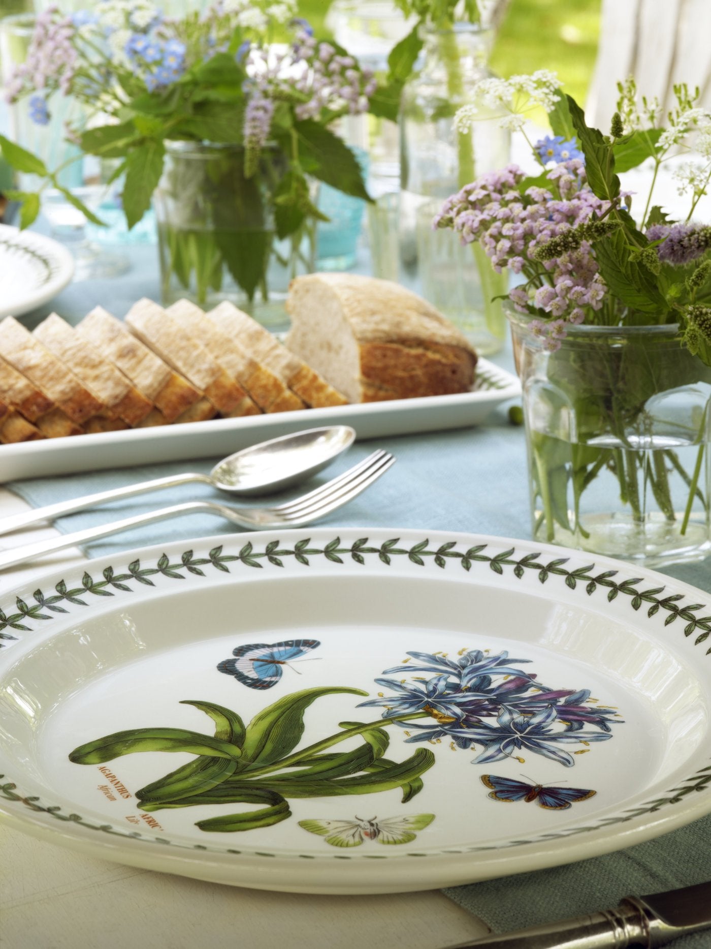 Portmeirion Botanic Garden Sandwich Tray | 11.75 Inch Serving Tray With Convolvulus Motif | Made From Porcelain | Microwave, Dis